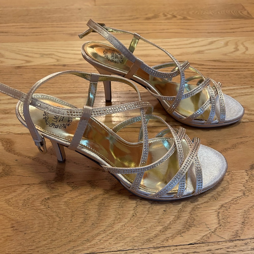 Elegant Strappy Heels in Shimmering Gold